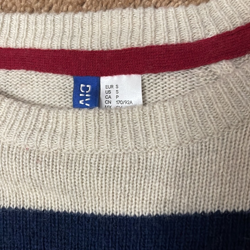 🐾H&M Knit Division Sweater - Picture 3 of 5